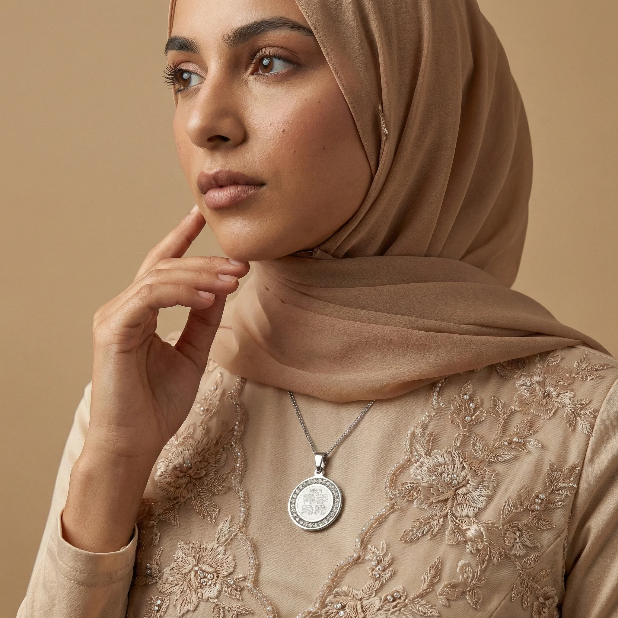 4Qul Crystal Necklace - Image 5