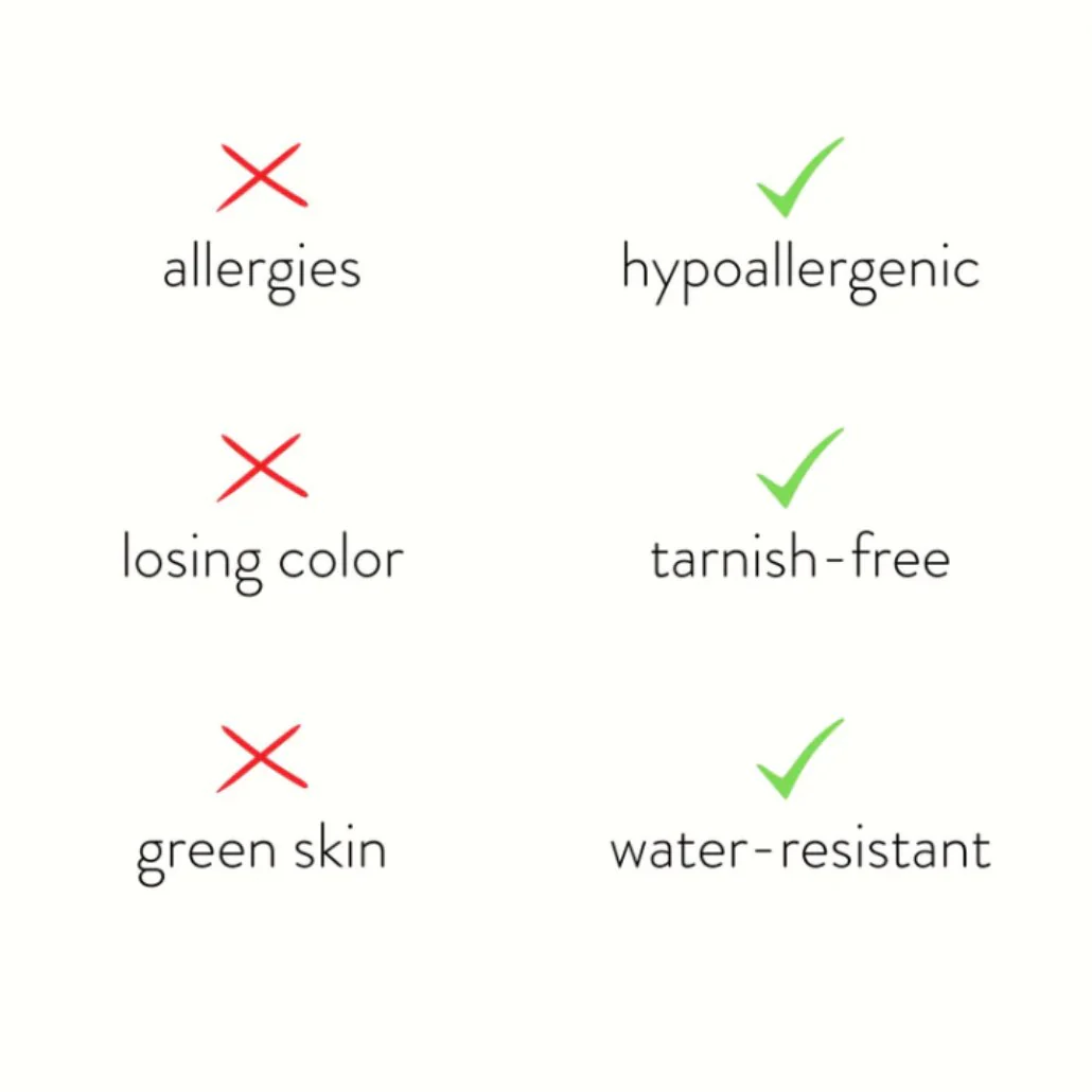 Gold Clover Bangle - Image 7