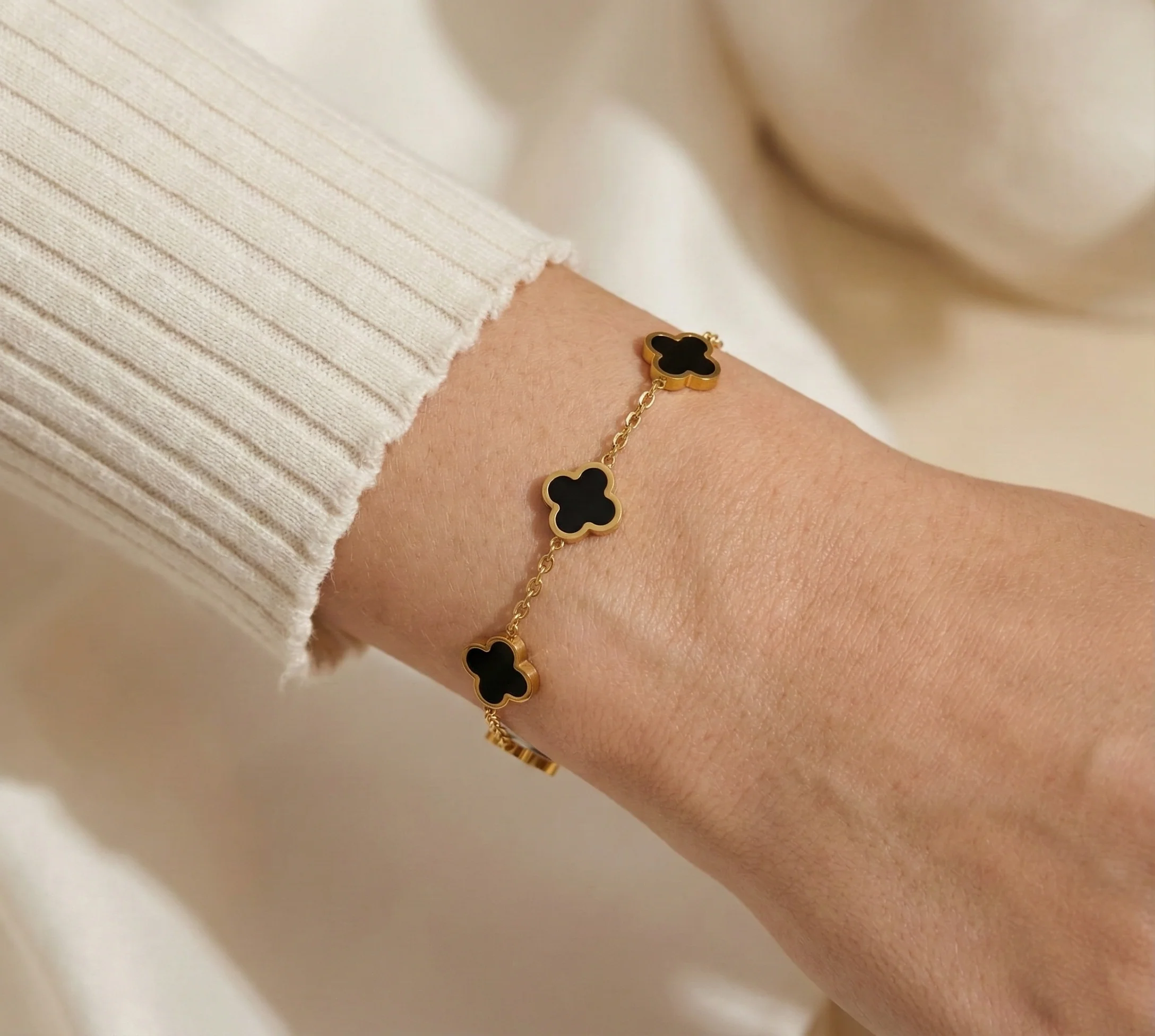 Black Clover Bracelet - Image 4
