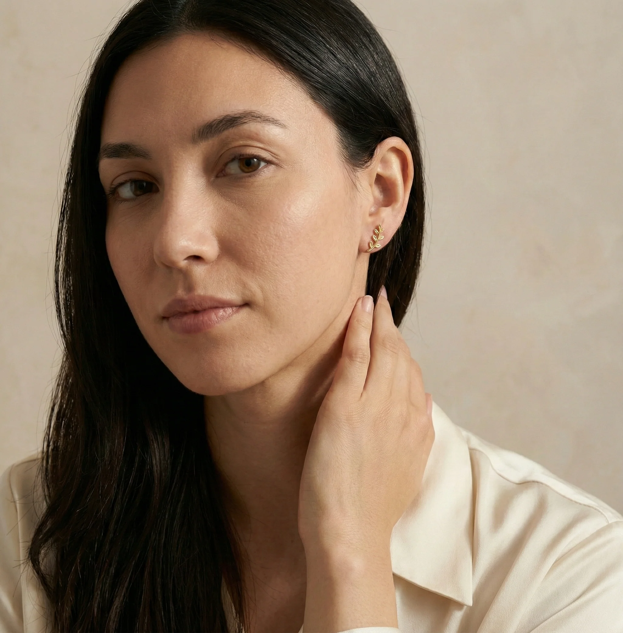 Qamar Sakinah Leaf Earrings - Image 5